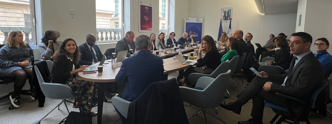 réunion en salle des magistrats de liaison